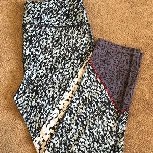 Printed workout leggings